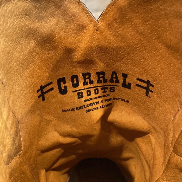 Vintage Corral Brown Boots with Sequins Detail - Picture 6 of 8